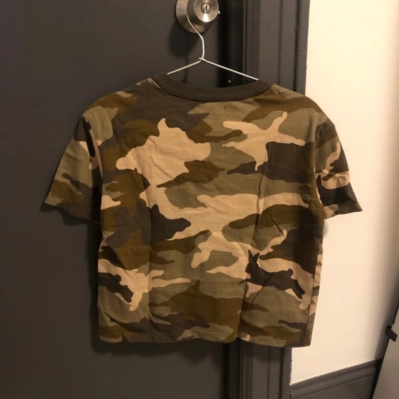 Madewell Cottontail Camo Crop Short Sleeve Pocket - Picture 3 of 8